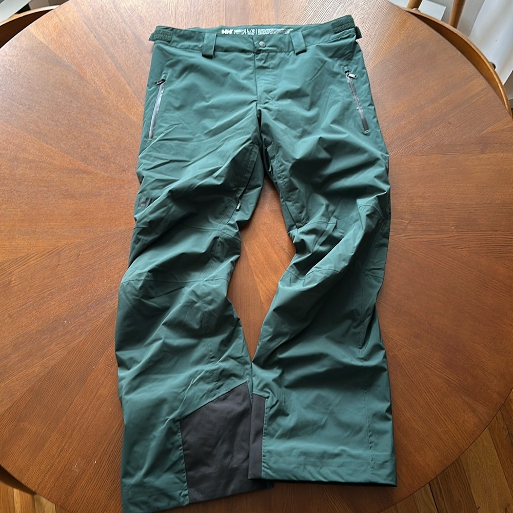Helly Hansen Legendary Insulated Ski Pants NWOT